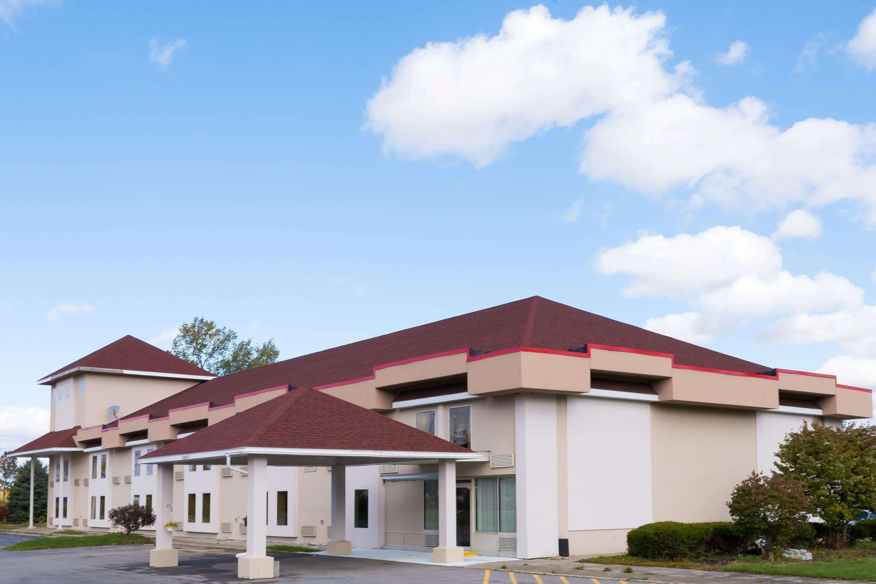 Baymont By Wyndham - Darien Batavia